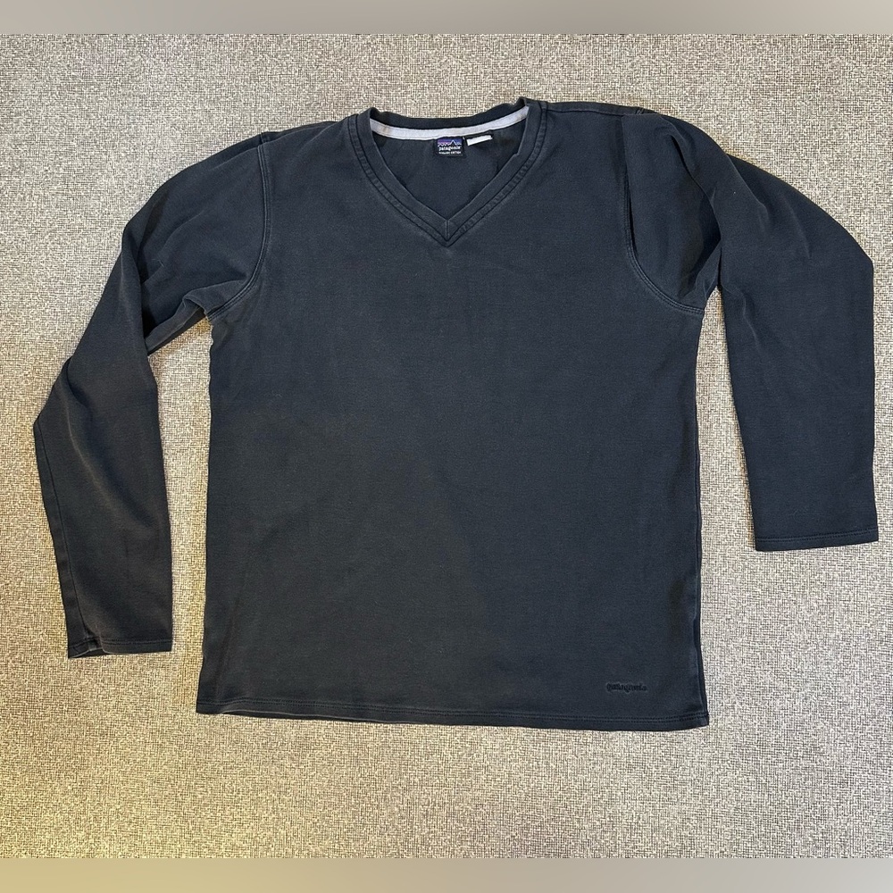 Vintage Patagonia T Shirt Small S Women’s Black V Neck Organic Cotton base tee